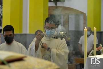 Solemne función religiosa en el templo de Lomo Magullo en honor de la Virgen de las Nieves/Francisco Javier Santana.